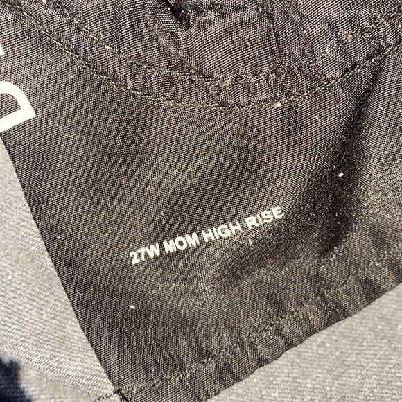 High-rise BDG Mom Jeans - Picture 6 of 6